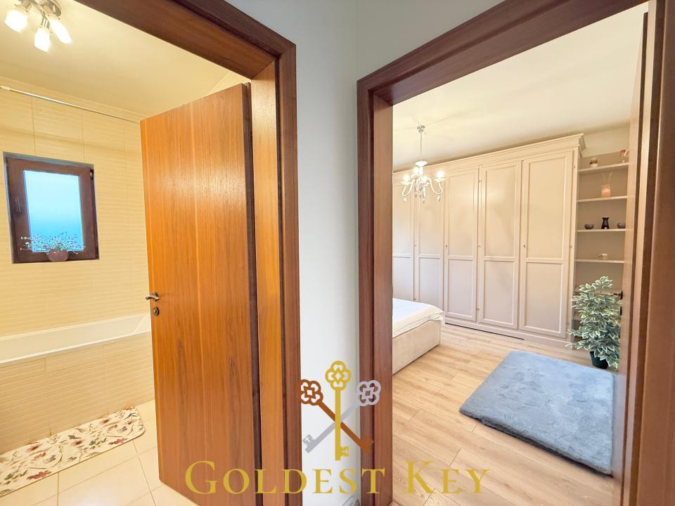Apartament cu 3 camere, terasă, grădină, curte privată 