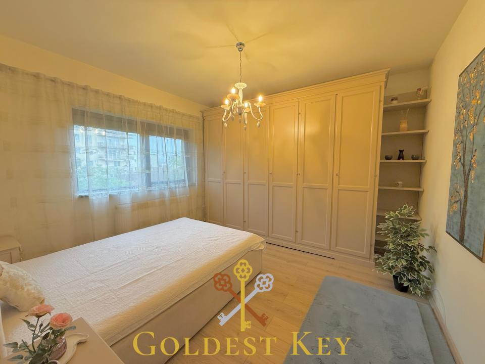 Apartament cu 3 camere, terasă, grădină, curte privată 
