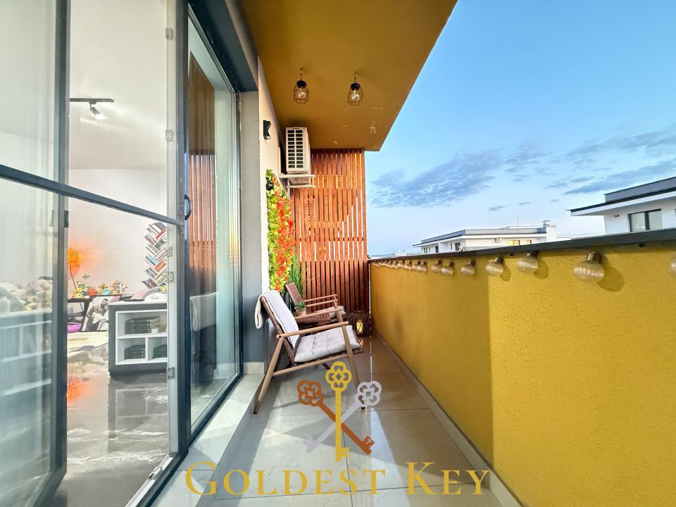 Apartament generos cu 2 camere, balcon, debara și parcare 
