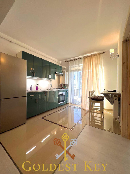 Apartament modern cu 2 camere semidecomandate, balcon și parcare! 