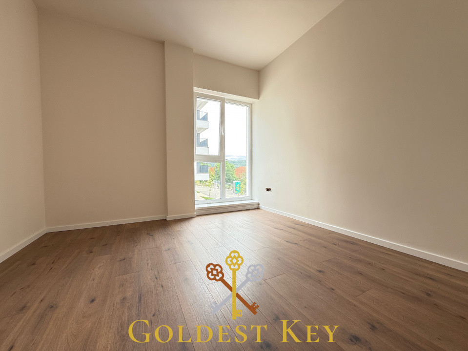 Apartament cu 3 camere, balcon și parcare exterioară. Bloc NOU
