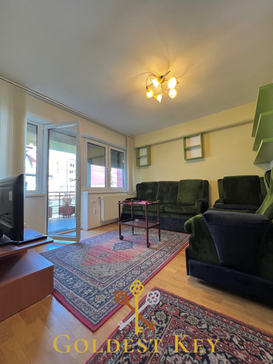 În centrul orașului! Apartament cu 4 camere și 2 terase! 80 mp utili