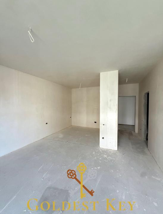 Apartament cu o cameră, balcon și parcare exterioară! Bloc NOU