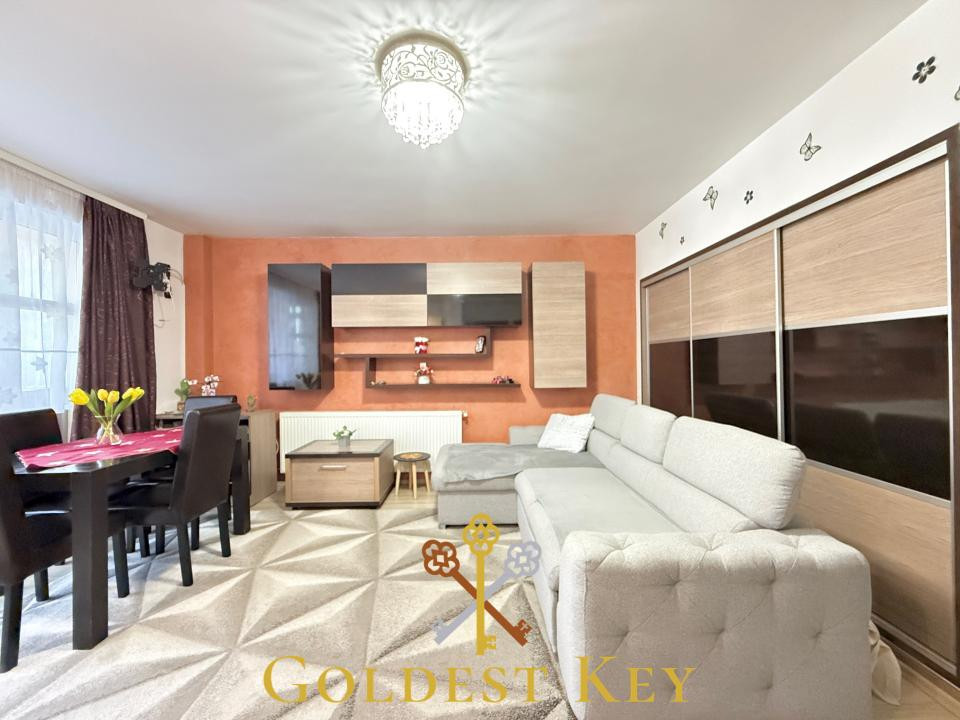 Apartament cu 2 camere și balcon - etaj intermediar 