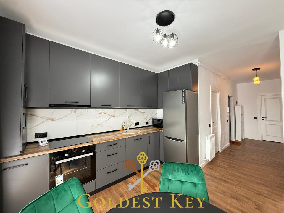 NOU - apartament cu 3 camere, 2 bai, balcon și 2 parcări 