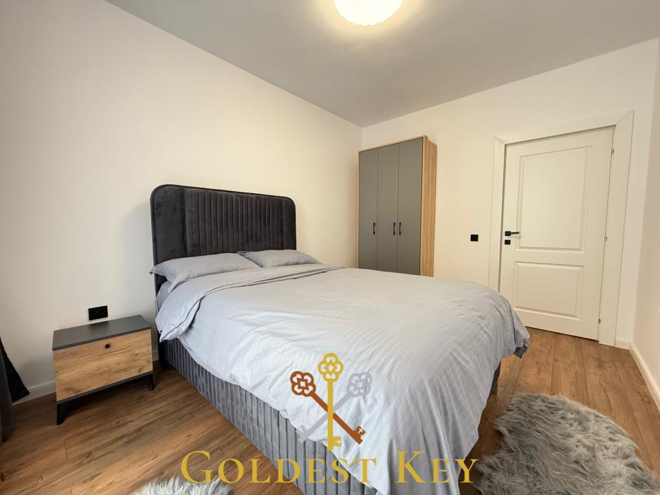 NOU - apartament cu 3 camere, 2 bai, balcon și 2 parcări 