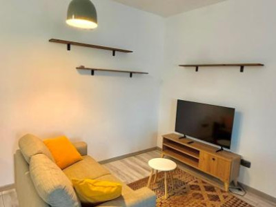 Apartament cu 2 camere, balcon și parcare exterioară! Teilor, Florești