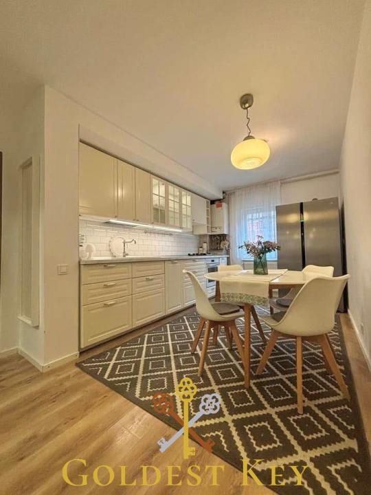 Apartament modern cu 3 camere decomandate, balcon și parcare! Baciu