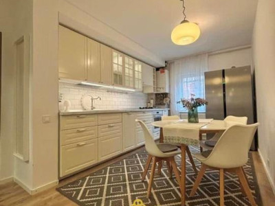 Apartament modern cu 3 camere decomandate, balcon și parcare! Baciu