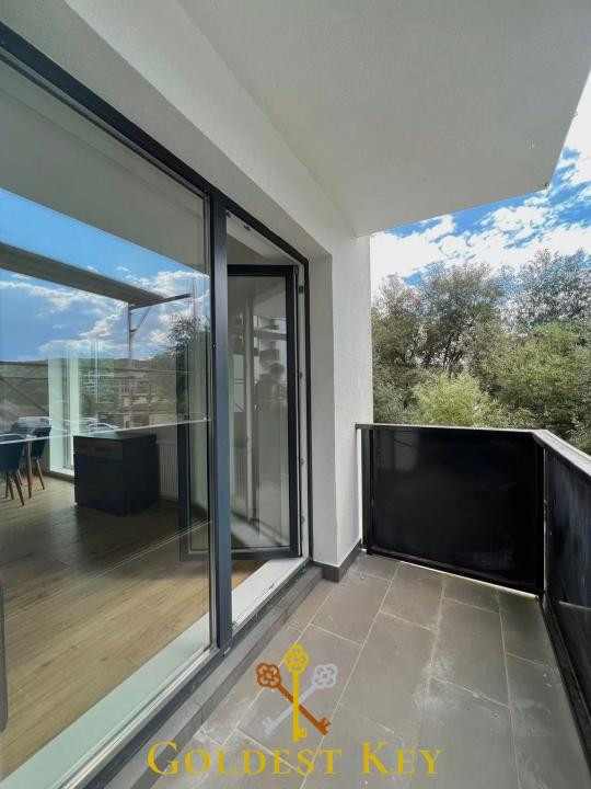 Apartament cu 2 camere, balcon și parcare subterană 