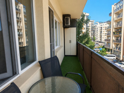 Apartament generos cu 2 camere, balcon și parcare BACIU zona Petrom