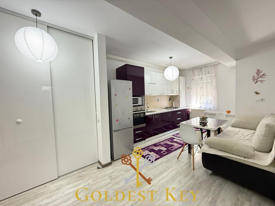 Apartament cu 1 cameră, balcon închis și parcare 
