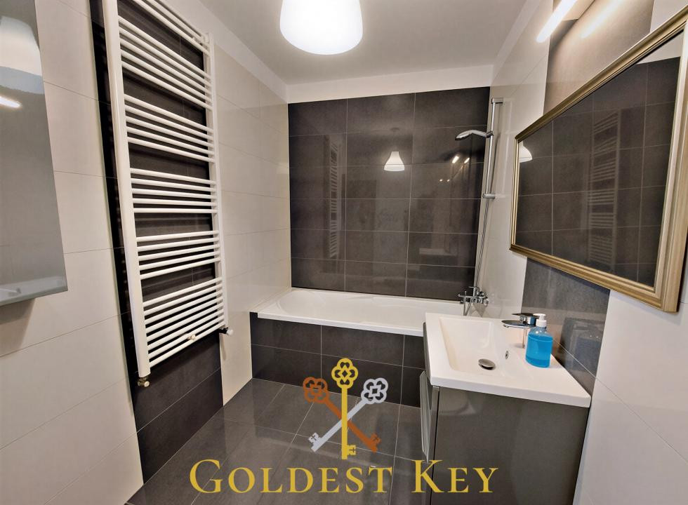 Apartament generos cu 2 camere și balcon - zona VIVO
