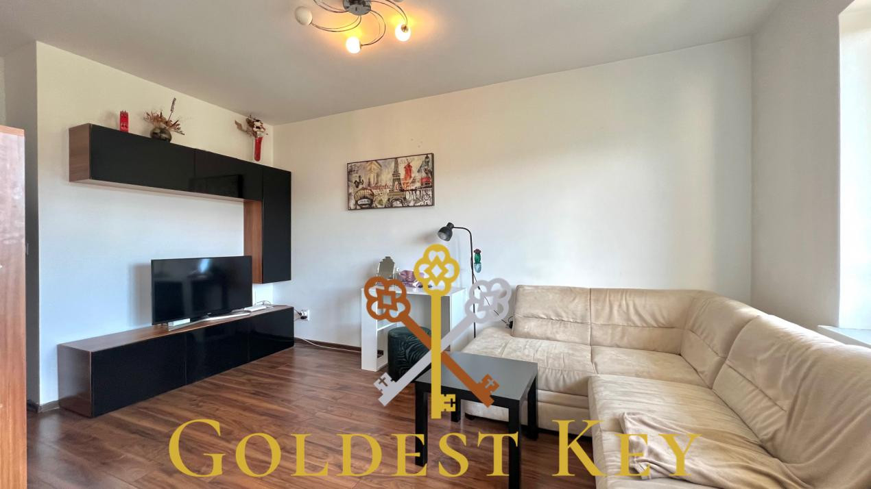 Apartament cu 2 camere, balcon și parcare exterioară! Baciu 