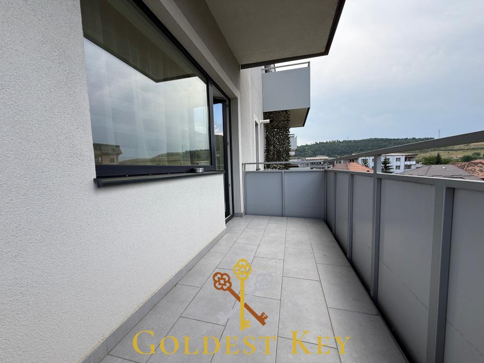 NOU la prima închiriere - ap. cu 2 camere balcon și parcare