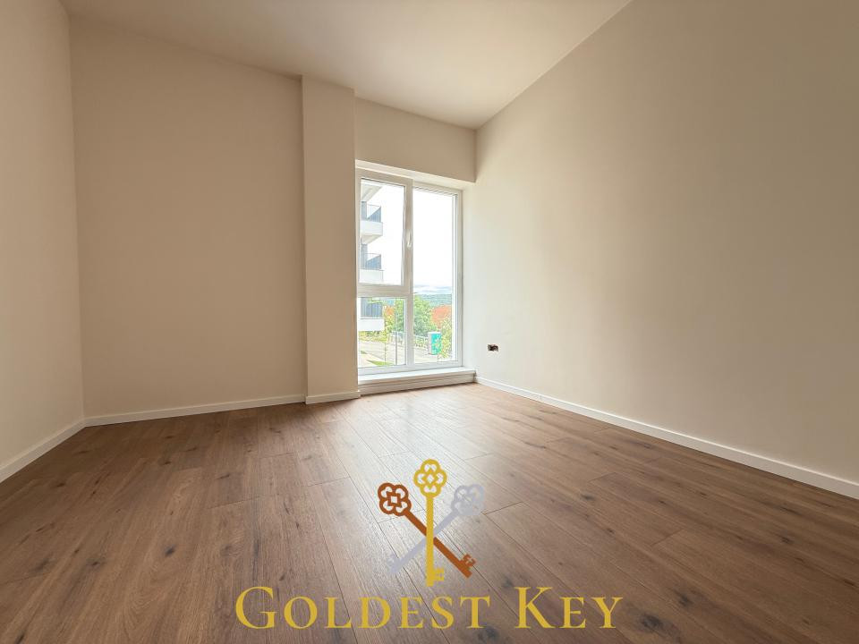 Apartament cu 3 camere, balcon și parcare exterioară. Bloc NOU