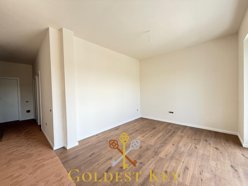 Apartament cu 3 camere, balcon și parcare exterioară. Bloc NOU