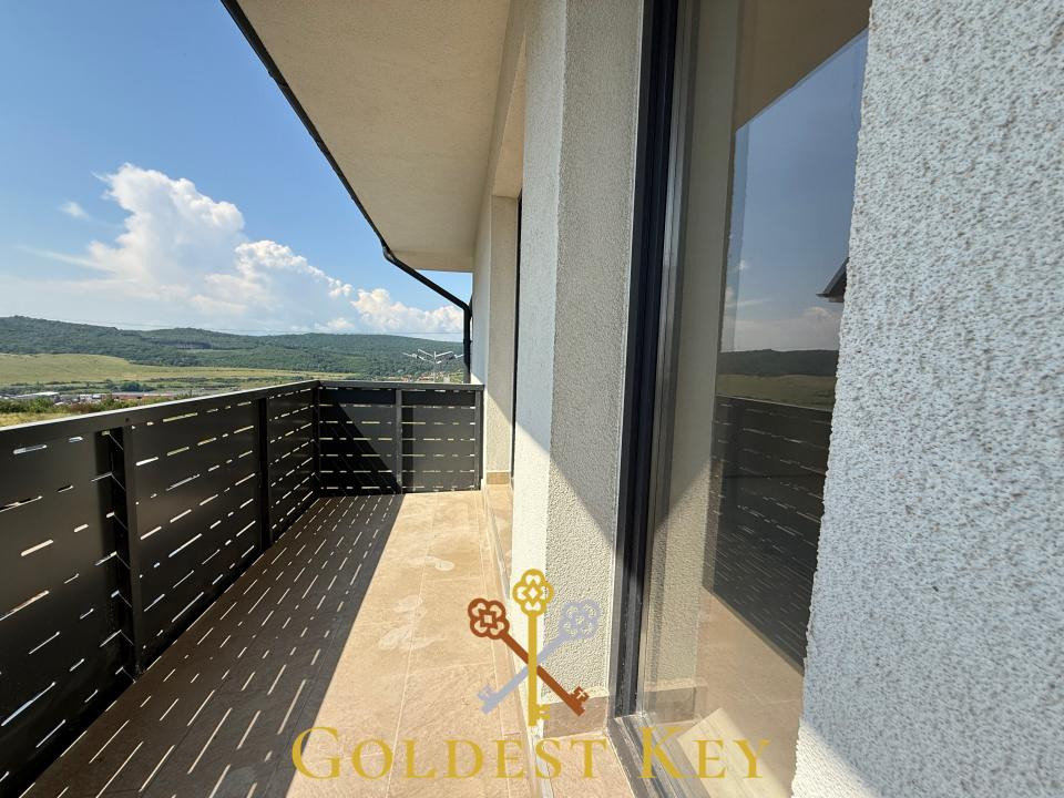 Apartament cu 2 camere, 2 balcoane orientat Sudic - BACIU
