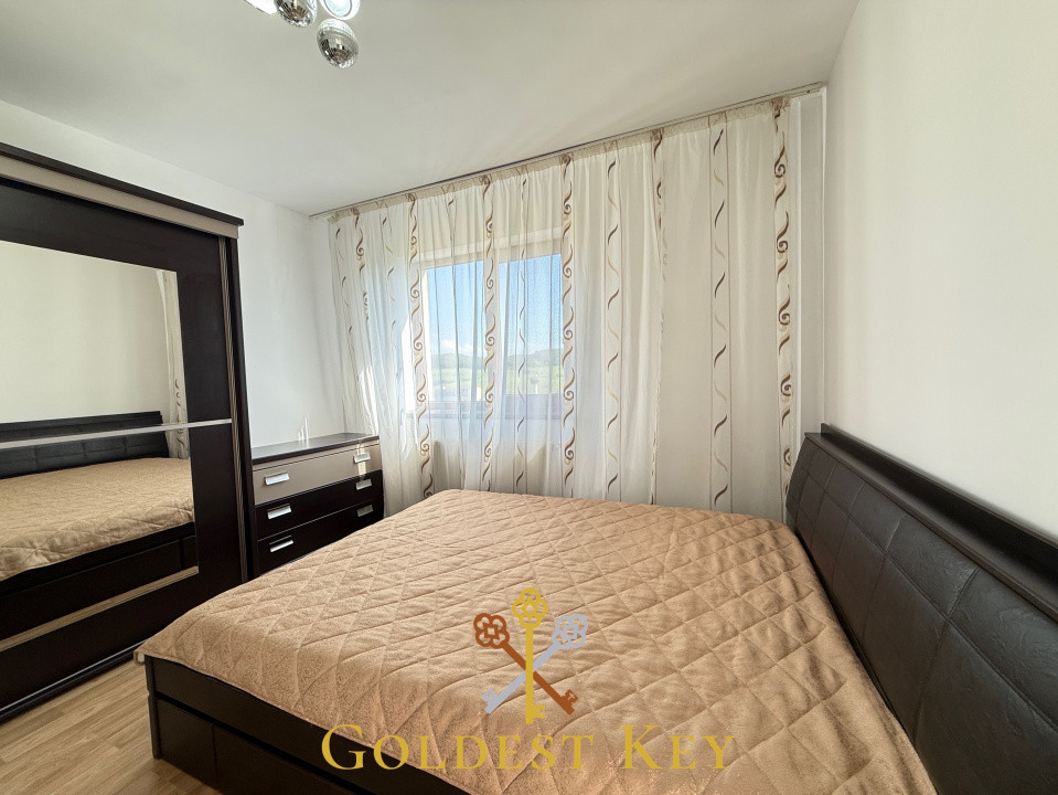 Apartament cu 2 camere decomandate, balcon, debara și parcare