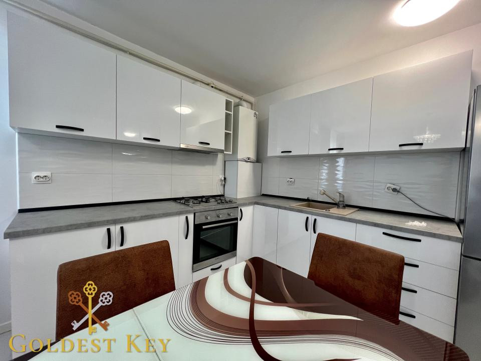 Apartament modern cu 3 camere și parcare zona Vivo