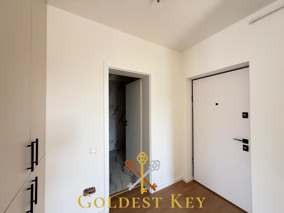 Apartament NOU cu 2 camere, balcon și parcare subterană 
