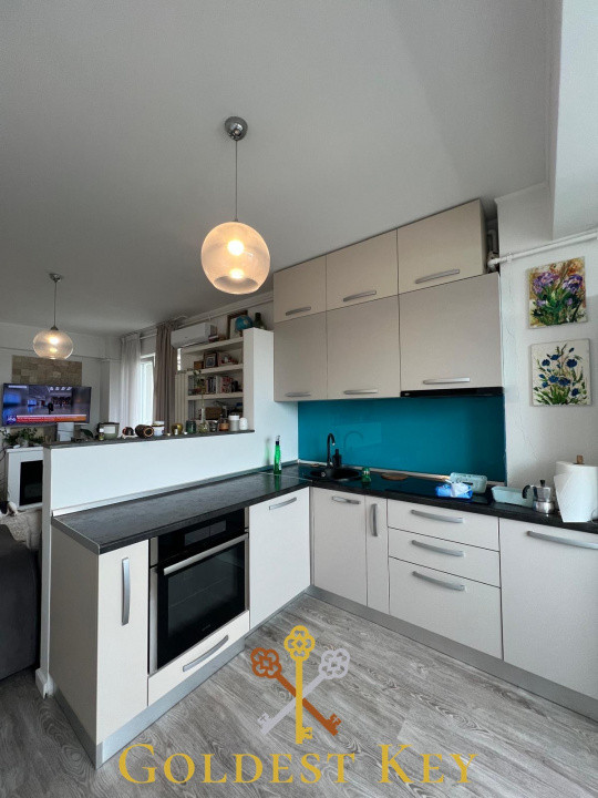 Apartament cu 2 camere, balcon, terasă parcare exterioară BACIU PETROM