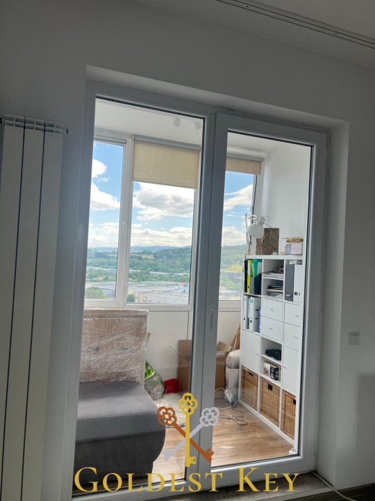 Apartament cu 2 camere, balcon, terasă parcare exterioară BACIU PETROM