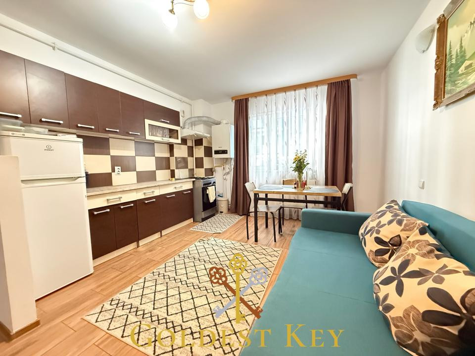 Apartament cu 2 camere, balcon BACIU zona Petrom