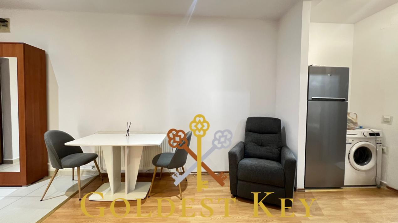 Apartament spațios cu 2 dormitoare, balcon, terasă și parcare! Eroilor