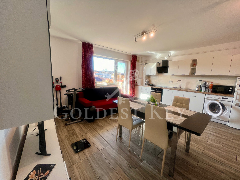 Apartament cu 2 camere, balcon și  parcare subterană 