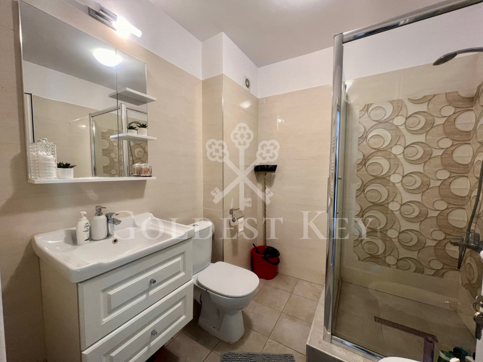 Apartament cu 2 camere, balcon și  parcare subterană 