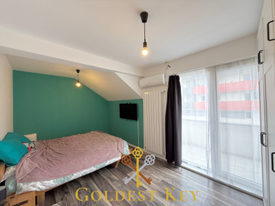 Apartament cu 3 camere, balcon, boxă de depozitare și garaj